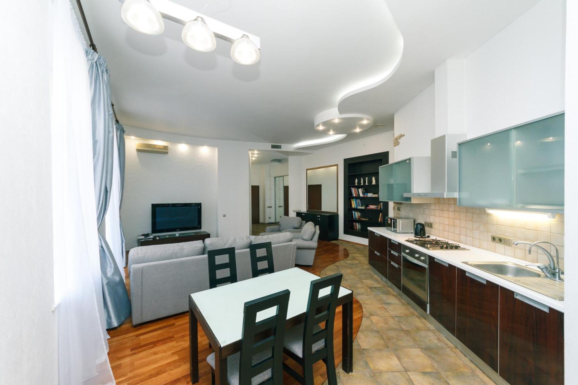 شقة Lux Near Maidan, Khreschutyk 3Br كييف المظهر الخارجي الصورة