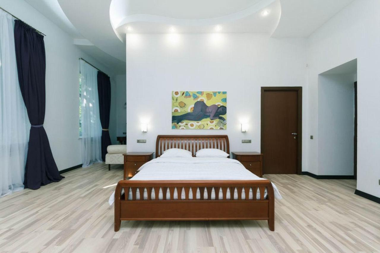 شقة Lux Near Maidan, Khreschutyk 3Br كييف المظهر الخارجي الصورة