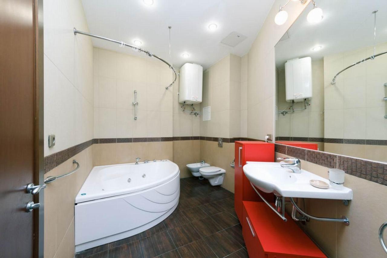 شقة Lux Near Maidan, Khreschutyk 3Br كييف المظهر الخارجي الصورة