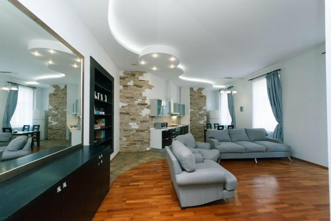 شقة Lux Near Maidan, Khreschutyk 3Br كييف المظهر الخارجي الصورة